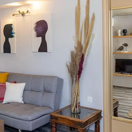 Argy's Apartment